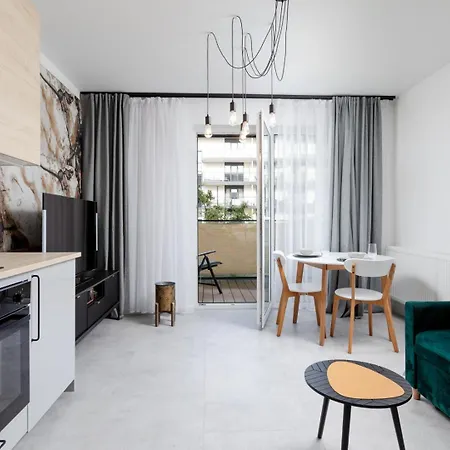 Luna By Major Domus Club